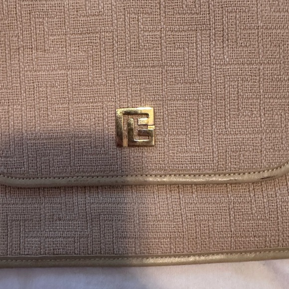 Vintage Balmain Clutch - Picture 2 of 3